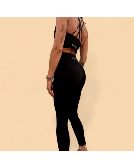 Top Deportivo Negro | Elevate Ropa Deportiva Sostenible